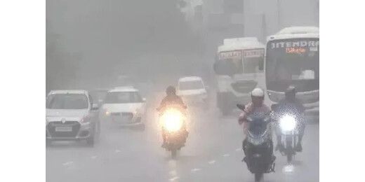 बारिश बनी आफत : दिल्ली-NCR, एमपी और महाराष्ट्र में बाढ़ जैसे हालात, जनजीवन अस्त व्यस्त